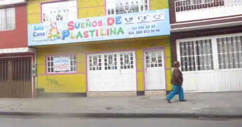 SUENOS DE PLASTILINA SUENOS DE PLASTILINA